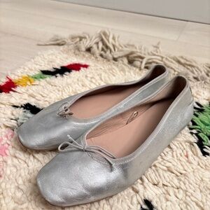 Mango Shimmering Silver Flats
